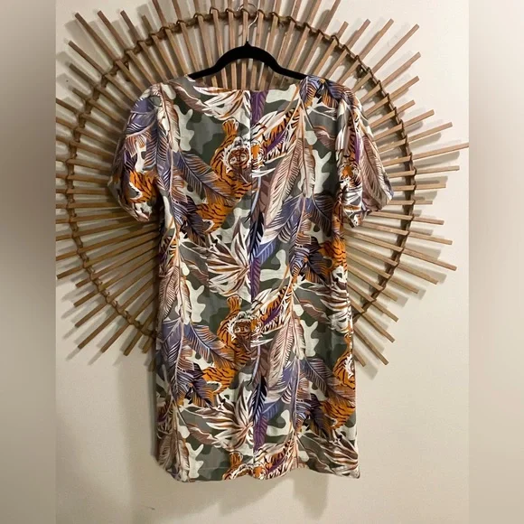 Women’s Topshop Short Sleeve Tiger and Camo Print Shift Dress Spring Vacay Sz L - Picture 13 of 14